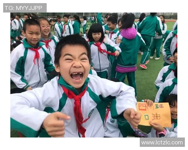 足球明星卡开卡直播盛典见证球星与粉丝的激情互动与精彩瞬间